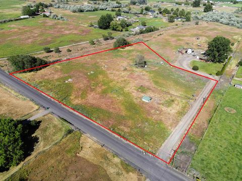 Photo of 11701 N Albro Rd, Prosser, WA 99350 (MLS # 289548)