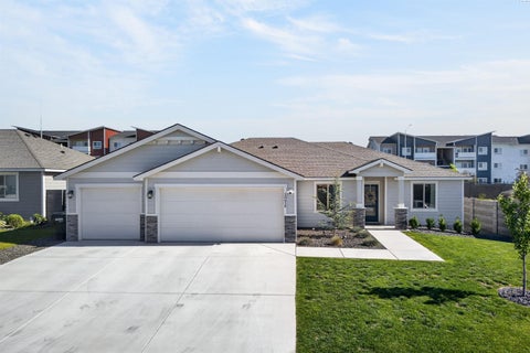 Photo of 10614 Chinook Drive, Pasco, WA 99301 (MLS # 294141)