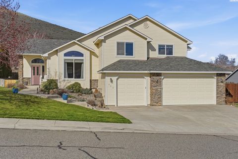Photo of 252 Sell Ln, Richland, WA 99352 (MLS # 291173)