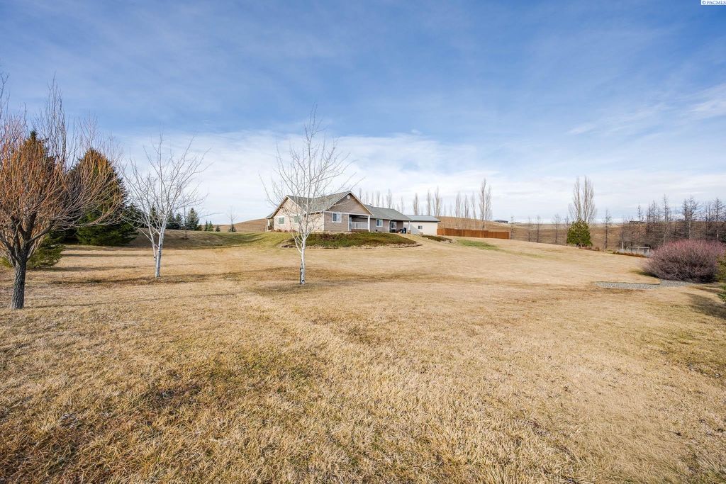 Photo of 4469 Airport Rd, Pullman, WA 99163 (MLS # 289826)