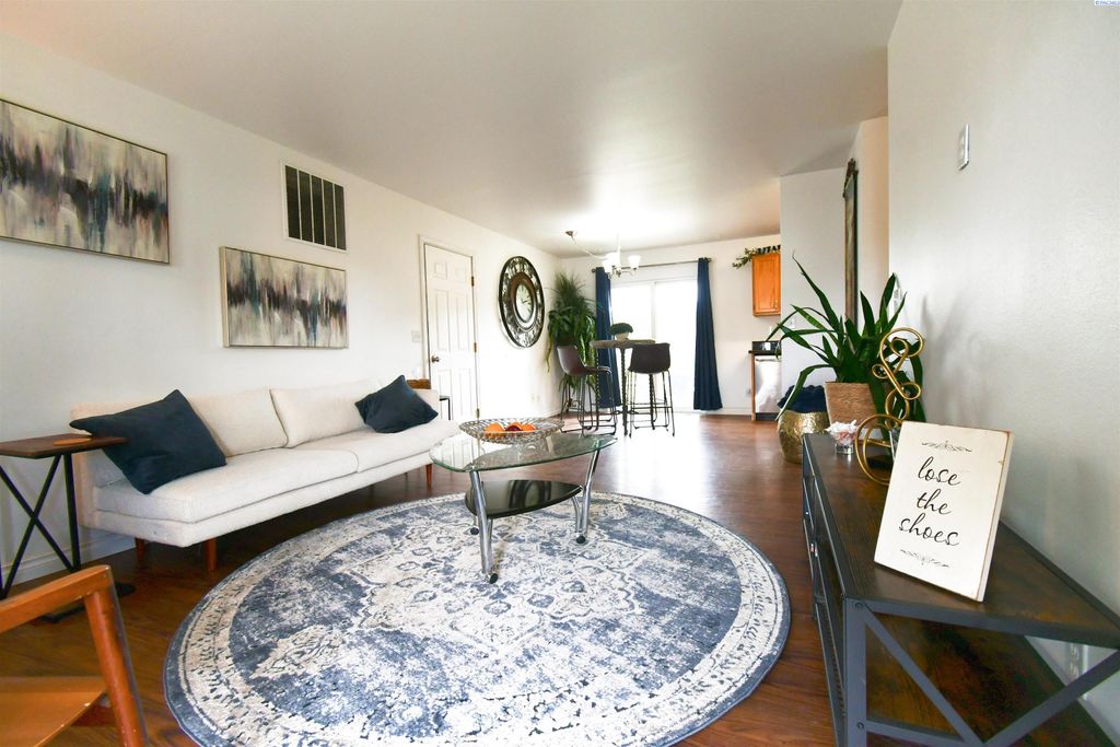 Photo of 405 Belle Ave, Benton City, WA 99320 (MLS # 291801)