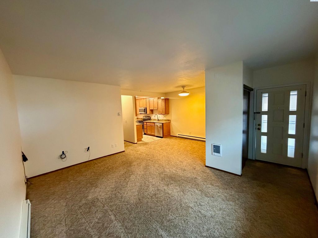 Photo of 203 N Mill St #304, Colfax, WA 99111 (MLS # 288516)