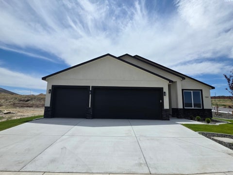 Photo of 7287 W 30th Ave, Kennewick, WA 99338 (MLS # 295162)