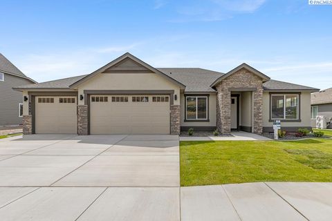 Photo of 345 Epic Street, Richland, WA 99352 (MLS # 282062)