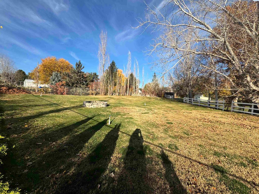 Photo of 5904 S Toro Rd, Kennewick, WA 99338 (MLS # 288956)