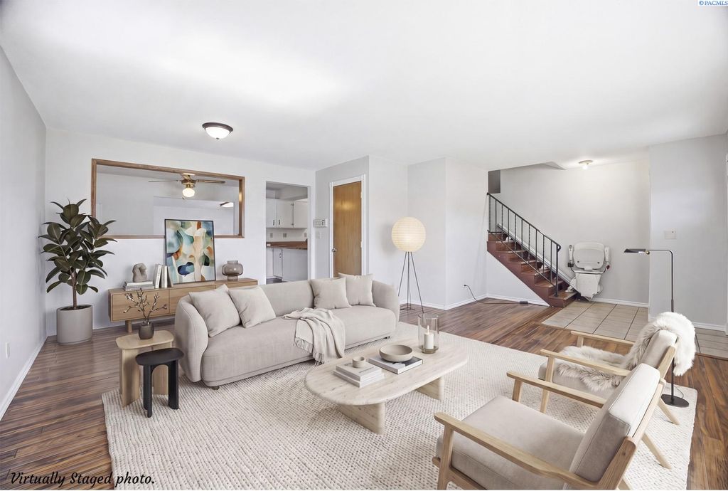 Photo of 100 N 56th Ave #19 Ave, Yakima, WA 98908 (MLS # 292206)