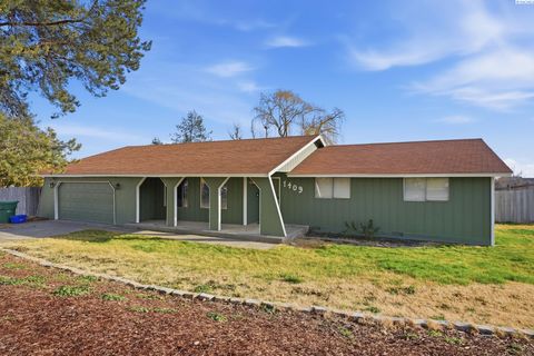 Photo of 1409 S Olympia Pl, Kennewick, WA 99337 (MLS # 290212)