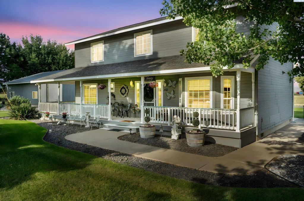 Photo of 413 N Albro Road, Prosser, WA 99350 (MLS # 289240)