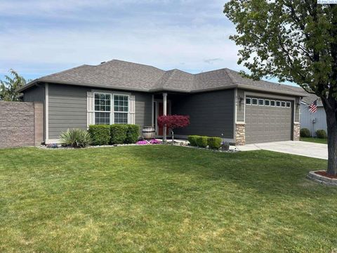 Photo of 5504 W 20th Ave, Kennewick, WA 99338 (MLS # 291094)