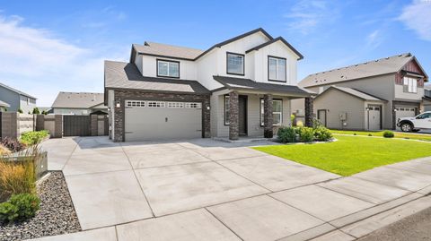 Photo of 8215 Cardinal Peak St, West Richland, WA 99353 (MLS # 287990)
