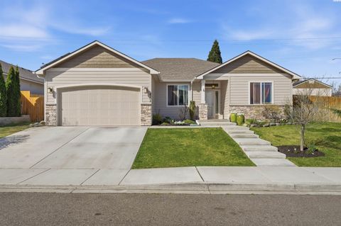 Photo of 4304 S Dennis Ct, Kennewick, WA 99337 (MLS # 291655)