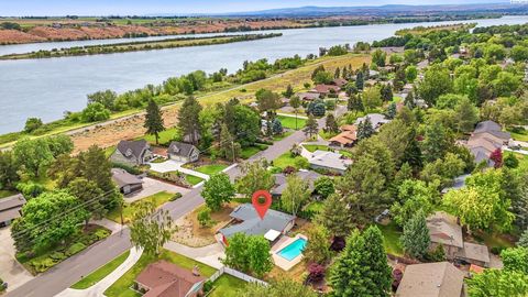 Photo of 2441 Harris Avenue, Richland, WA 99354 (MLS # 293034)