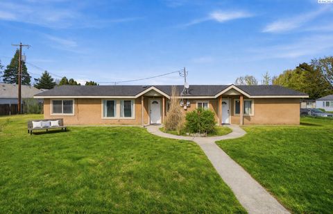 Photo of 1108 W Entiat Ave, Kennewick, WA 99336 (MLS # 291974)
