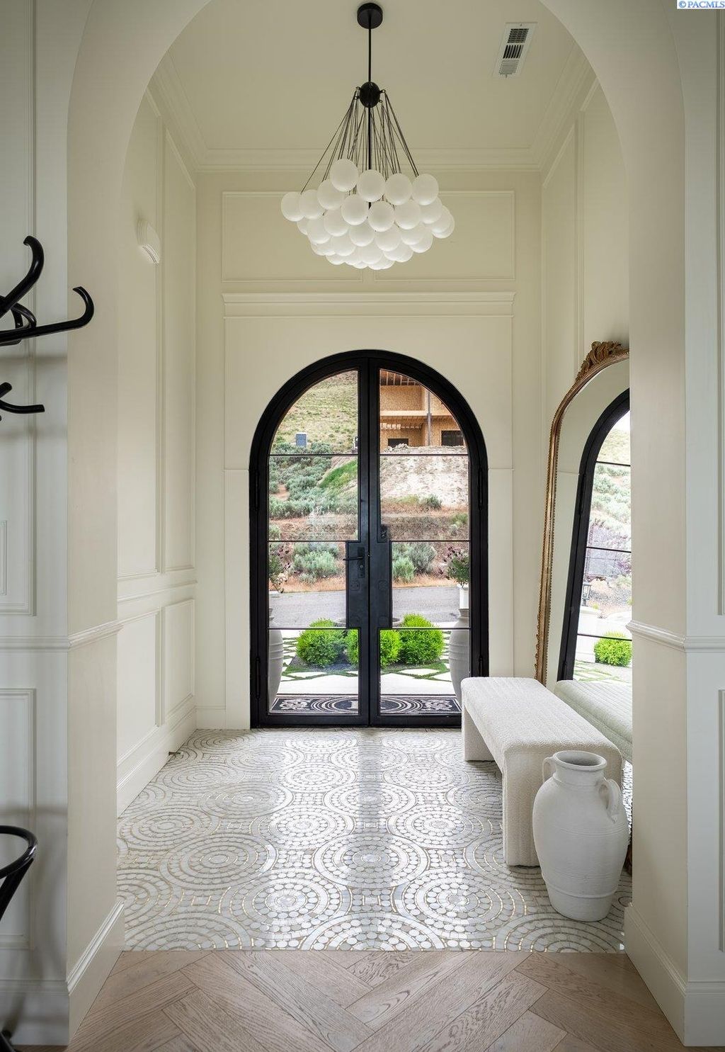 Photo of 5410 Hershey Lane, Richland, WA 99352 (MLS # 290408)