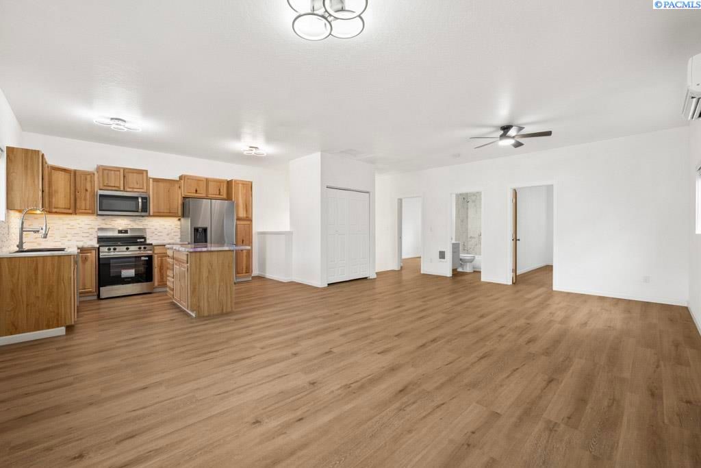 Photo of 307 E Thorn St, Colfax, WA 99111 (MLS # 289038)