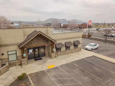 Photo of 8511 W Clearwater Ave #A, Kennewick, WA 99336 (MLS # 290097)