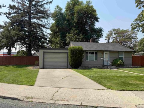 Photo of 1101 W 1st Ave, Kennewick, WA 99336 (MLS # 294956)