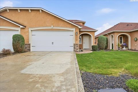 Photo of 9318 Majestia Lane, Pasco, WA 99301 (MLS # 291840)