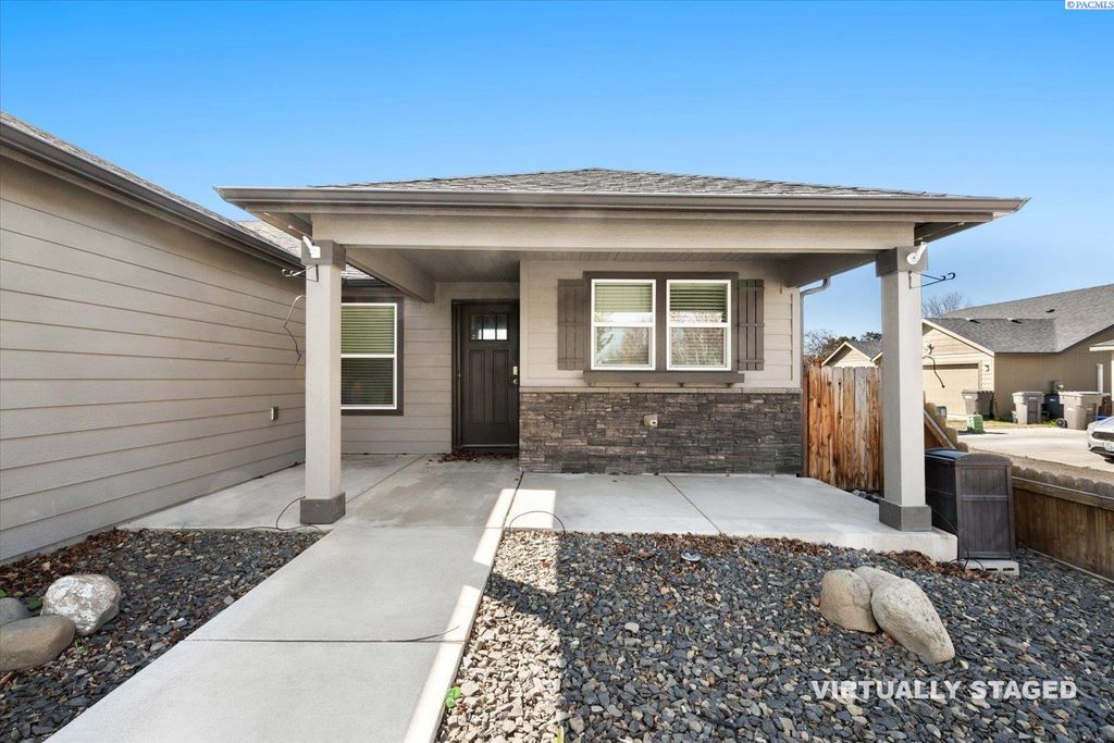 Photo of 765 N Williams St, Kennewick, WA 99336 (MLS # 291627)
