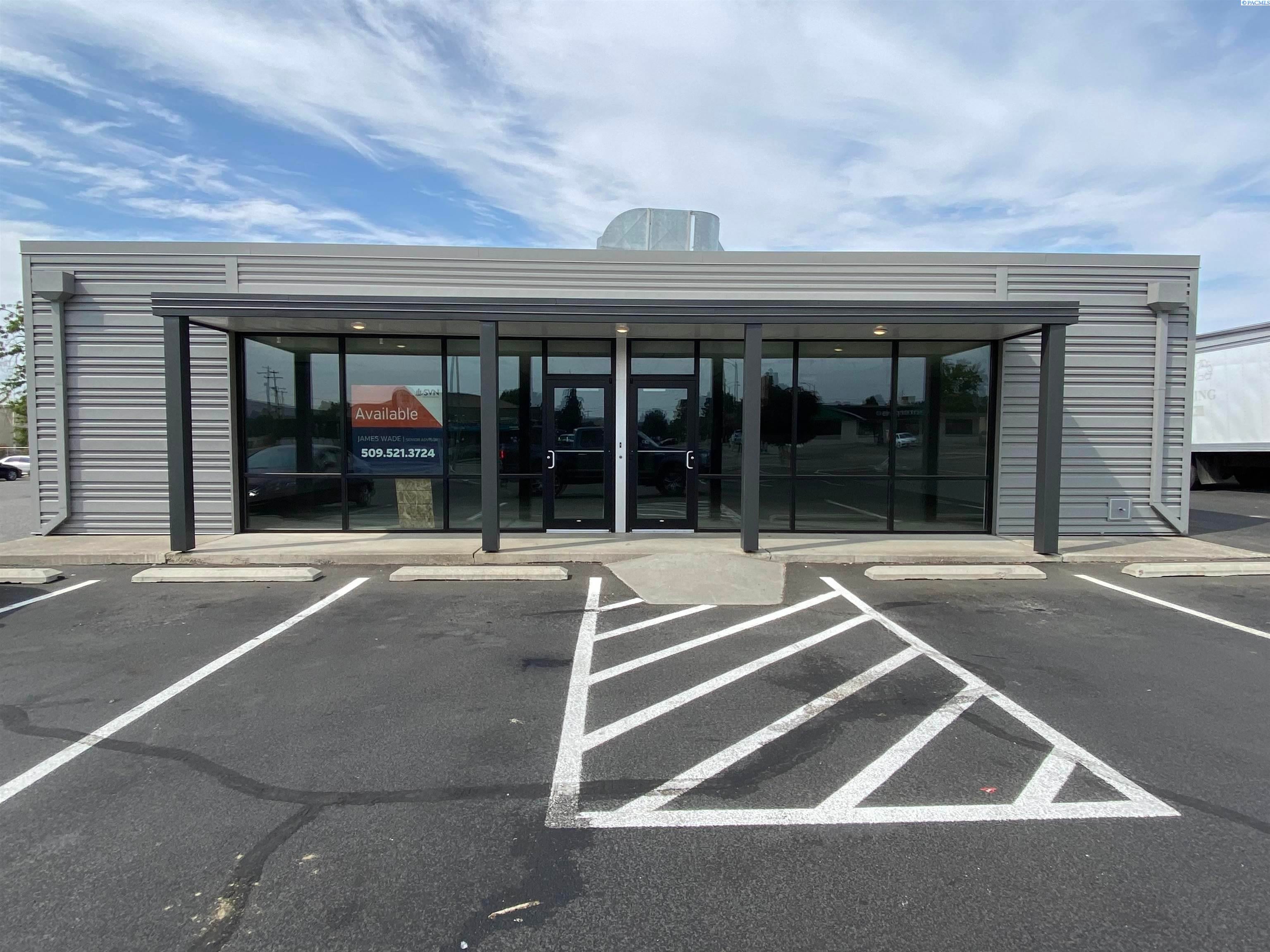 Photo 1 of 4 — 1022 Lee Blvd, Richland, WA 99352
