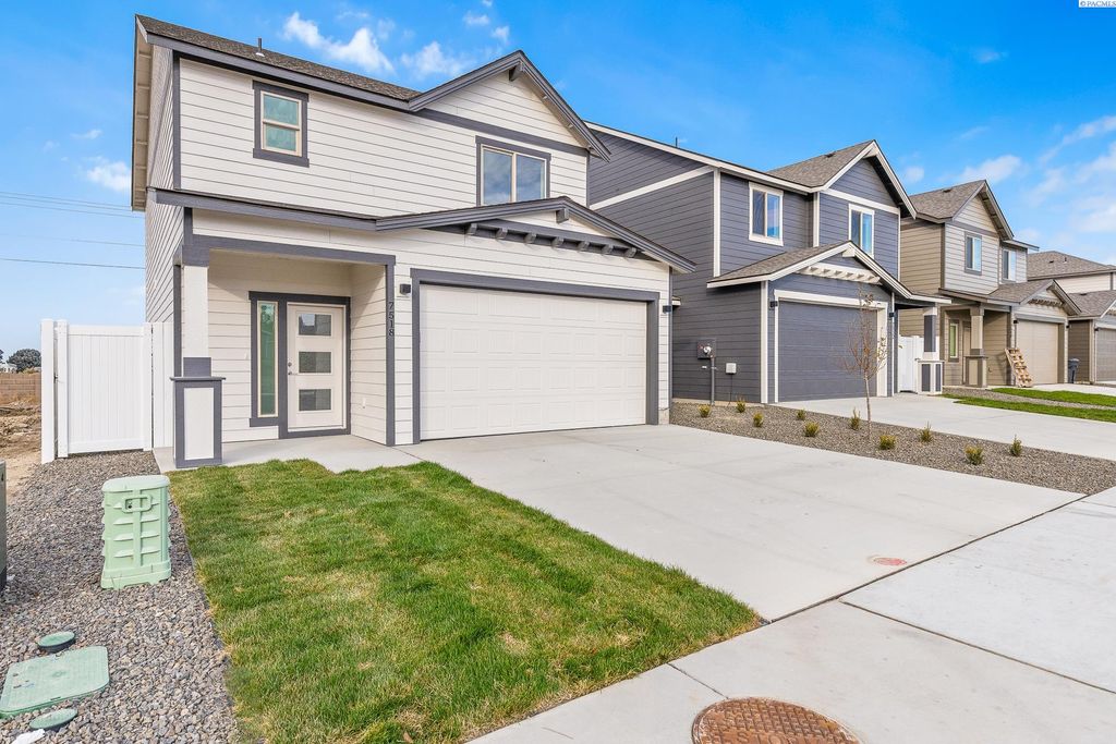 Photo of 7518 Grapevine Ct, West Richland, WA 99353 (MLS # 288501)