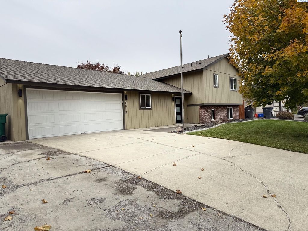 Photo of 8313 W Entiat Pl, Kennewick, WA 99336 (MLS # 288628)
