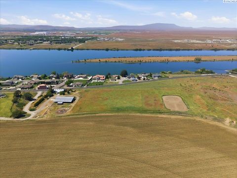 Photo of NKA Columbia River Rd, Pasco, WA 99301 (MLS # 292798)