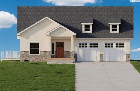 Photo of 820 Lander Ct, Sunnyside, WA 98944 (MLS # 292451)