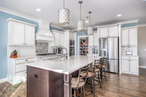 Photo of 2807 N Riverside Drive, West Richland, WA 99353 (MLS # 290769)