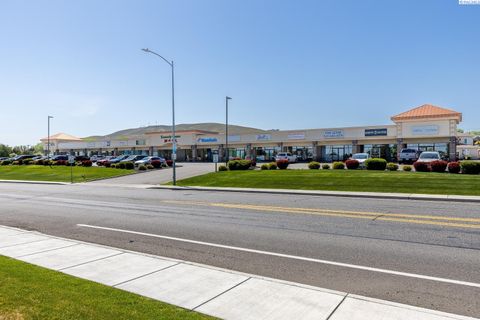 Photo of 4001 Kennedy Road #15,16, West Richland, WA 99353 (MLS # 290121)