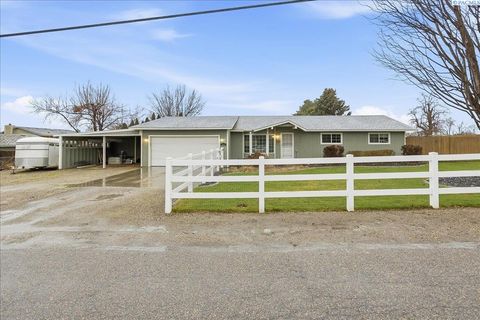 Photo of 2416 Road 60, Pasco, WA 99301 (MLS # 289481)