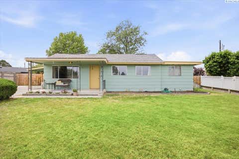 Photo of 2711 W 6th Place, Kennewick, WA 99336 (MLS # 294629)