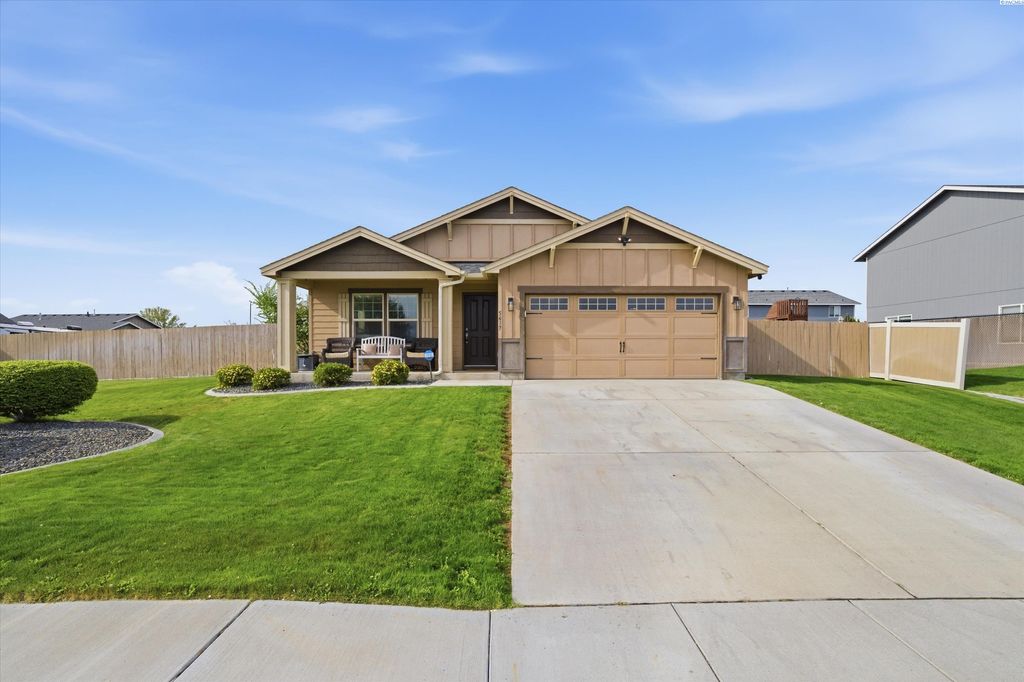 Photo of 5617 Springfield Dr, Pasco, WA 99301 (MLS # 292530)