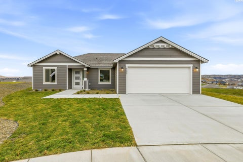 Photo of 6485 W 29th Ct, Kennewick, WA 99338 (MLS # 294439)