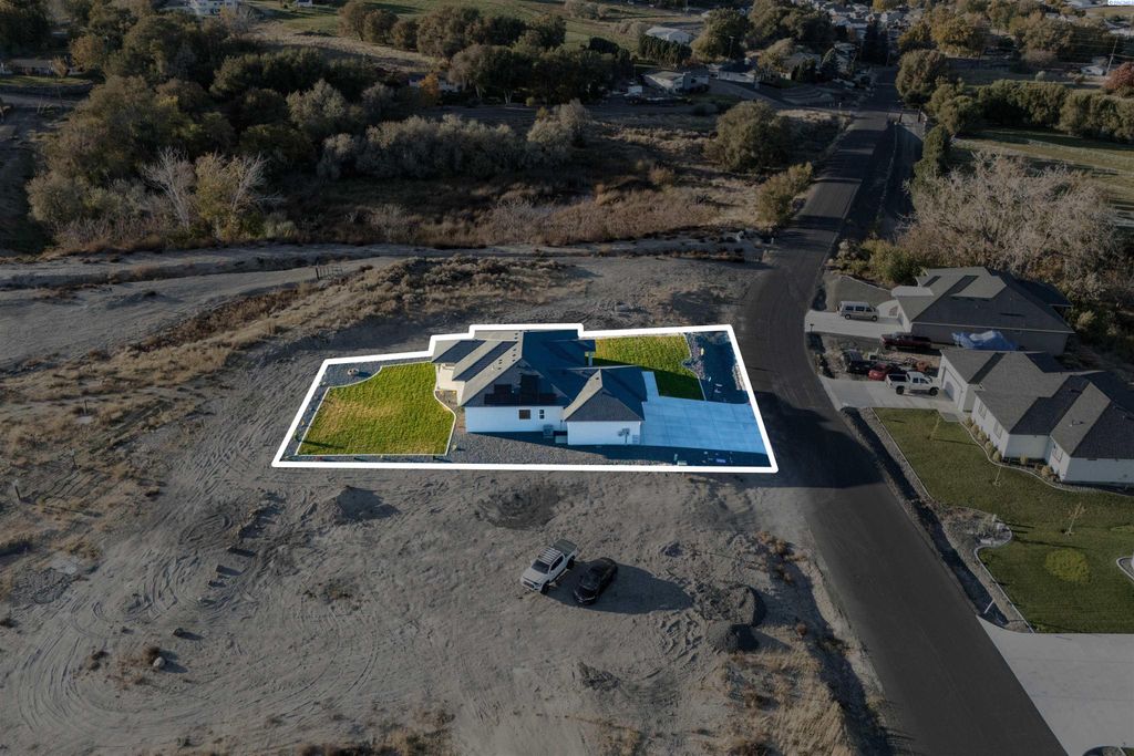 Photo of 4090 Kingwood St, Kennewick, WA 99337 (MLS # 291444)