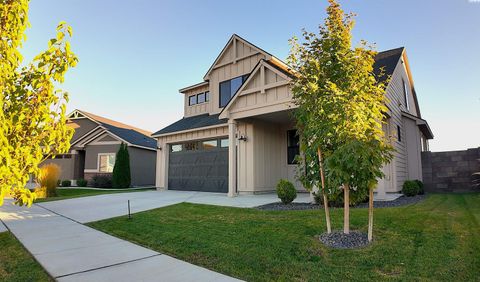 Photo of 4707 Jodie St, Richland, WA 99352 (MLS # 288037)