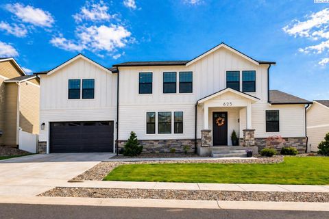 Photo of 625 SW Cayuse Court, Pullman, WA 99163 (MLS # 292359)