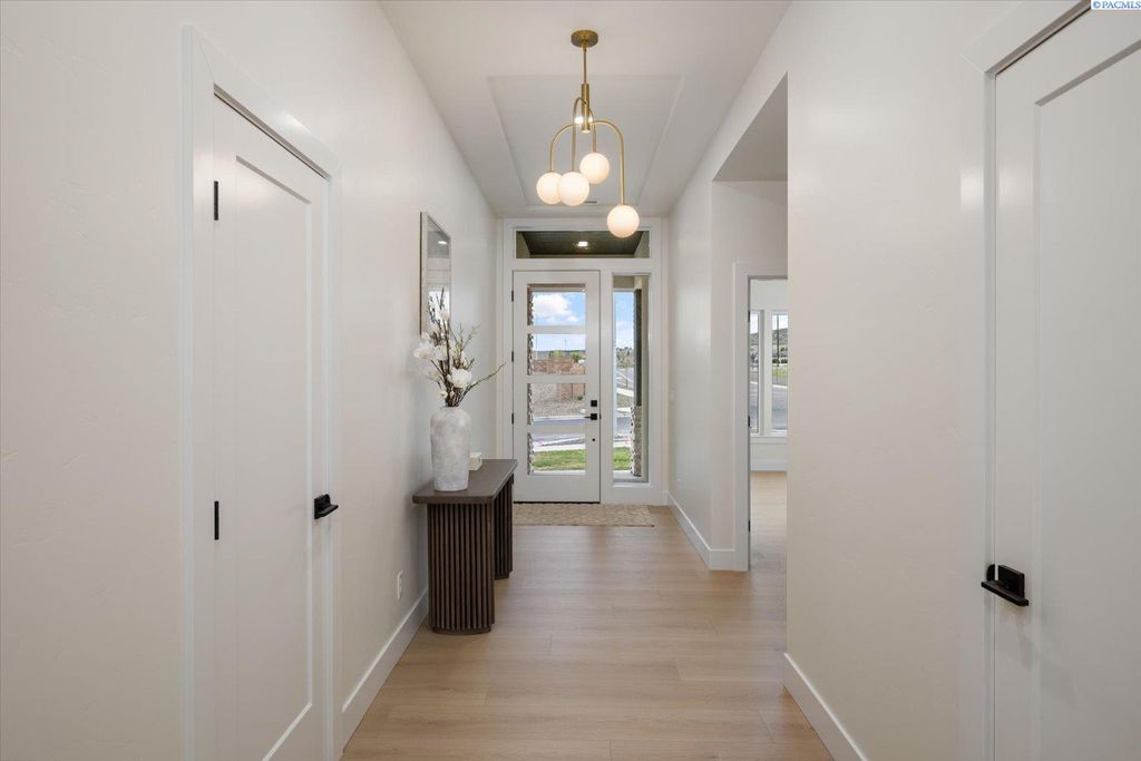 Photo of 3702 Allison Way #197, Richland, WA 99352 (MLS # 291719)