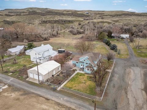 Photo of 145 W Cooper St, Washtucna, WA 99371 (MLS # 290021)