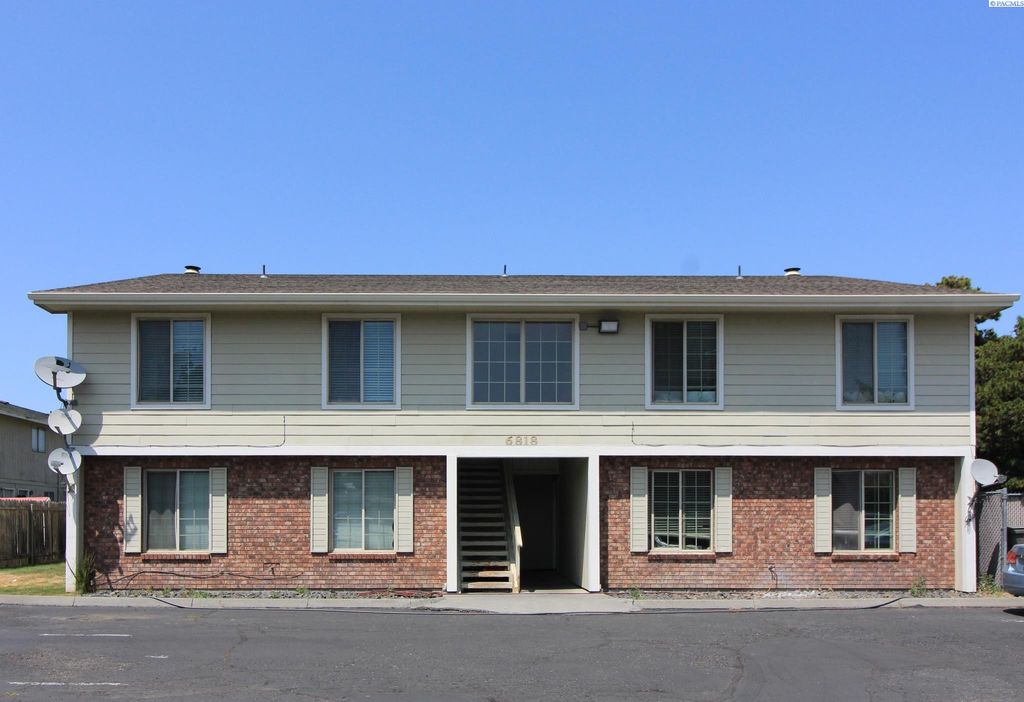 Photo of 6818 W 1st Avenue #B, Kennewick, WA 99336 (MLS # 287144)