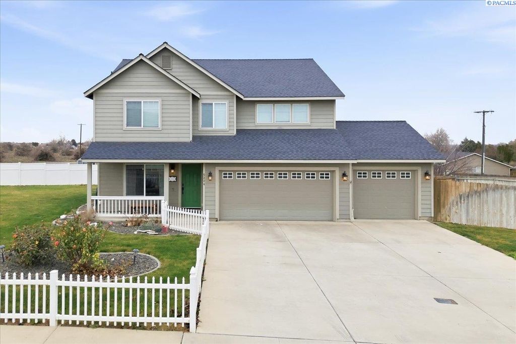 Photo of 5324 S Cascade Pl, Kennewick, WA 99337 (MLS # 289677)