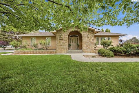 Photo of 97304 E Alhambra RD, Kennewick, WA 99338 (MLS # 292805)