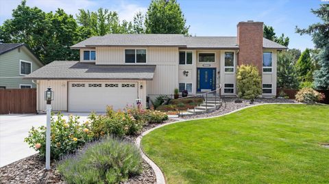 Photo of 135 Patton St, Richland, WA 99354 (MLS # 293184)