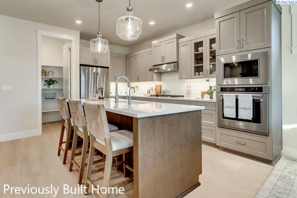 Photo of 5708 Flathead Ave, Pasco, WA 99301 (MLS # 290844)