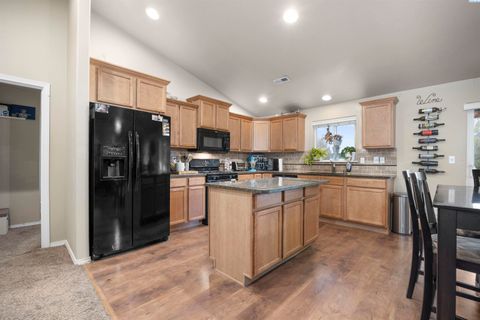 Photo of 4804 Bragueta Ct, Pasco, WA 99301 (MLS # 288931)