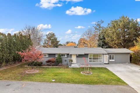 Photo of 1219 Yost St, Kennewick, WA 99336 (MLS # 288854)