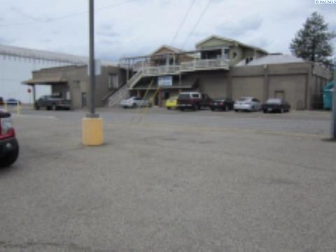 Photo of 424 S 6th Street, Prosser, WA 99350 (MLS # 291151)