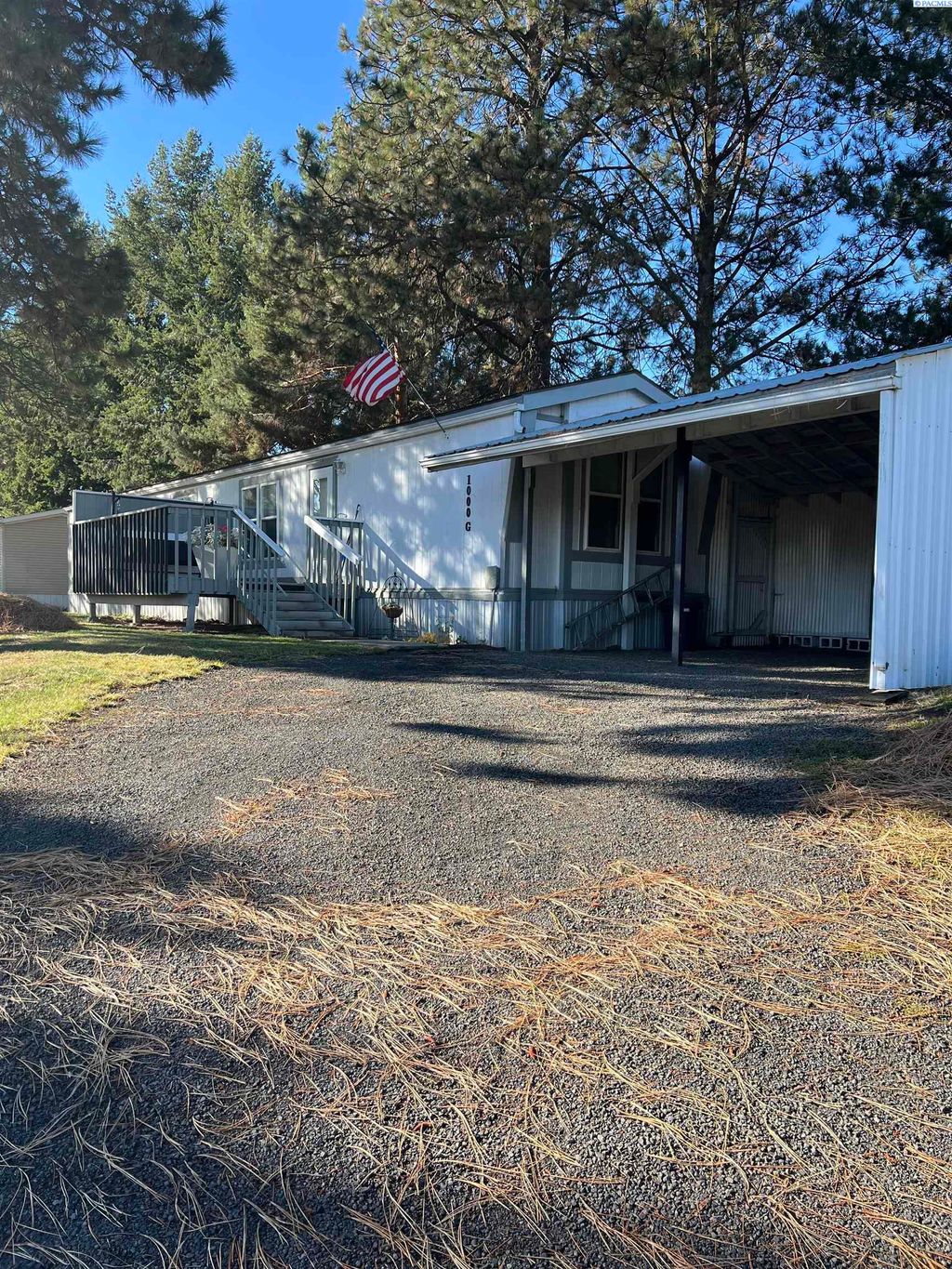 Photo of 1000 S Hillcrest Drive #G, Colfax, WA 99111 (MLS # 288530)