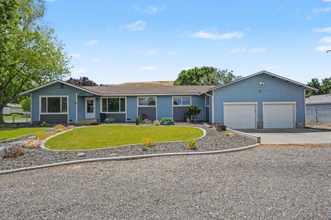 Photo of 1011 Fir St, Prosser, WA 99350 (MLS # 293764)