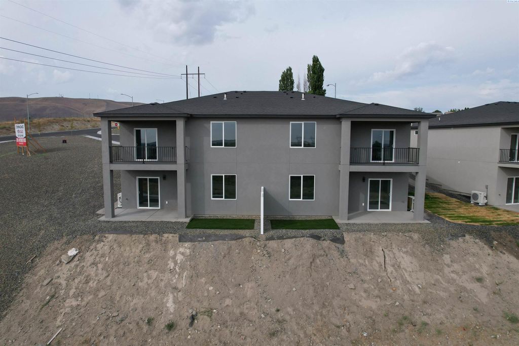 Photo of 795 Rio Vista Loop #Lot23, Richland, WA 99352 (MLS # 288390)